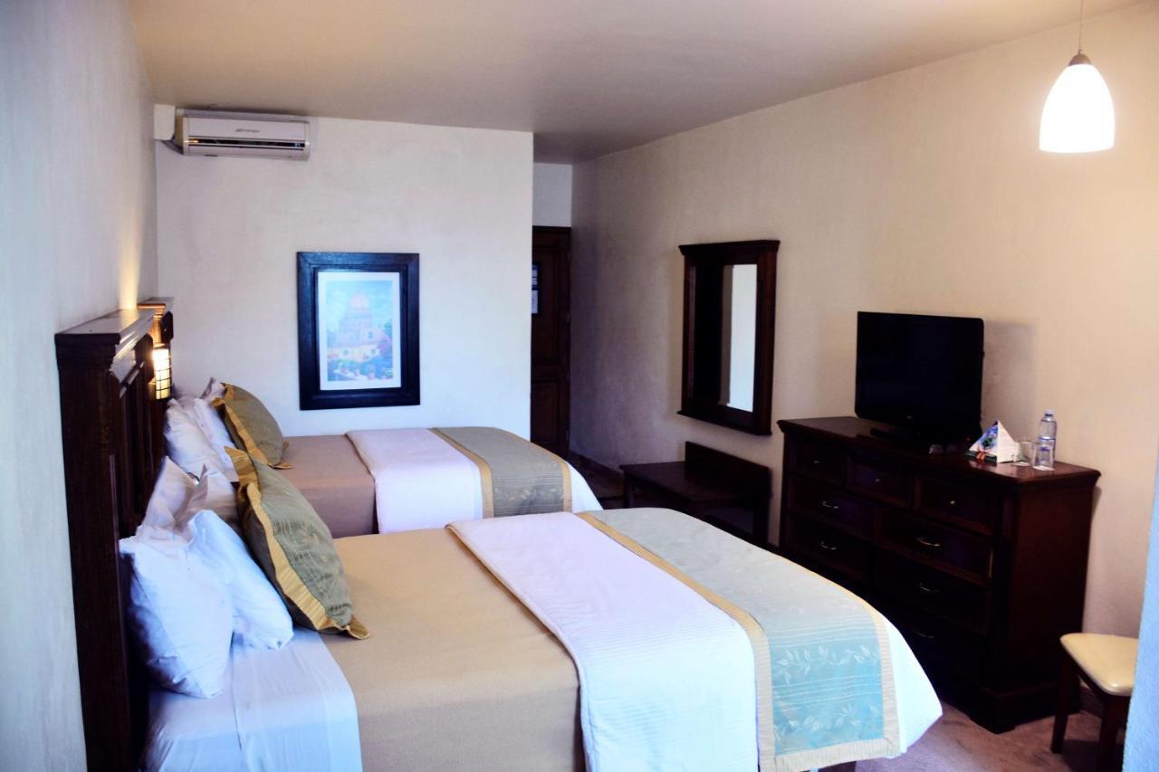 Hotel San Carlos Tequisquiapan Exterior photo